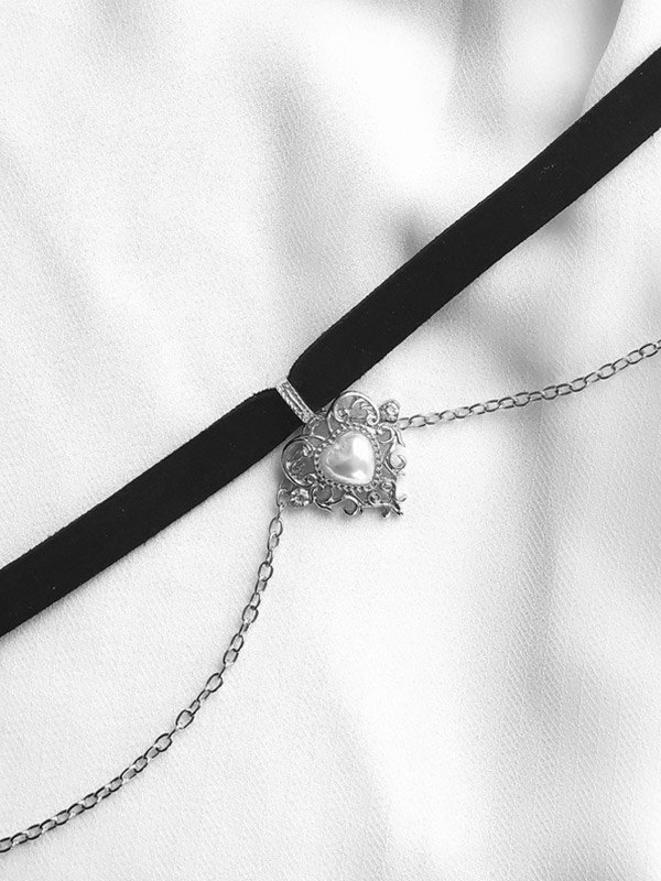 Gotische Herzkette Samt-Halskette