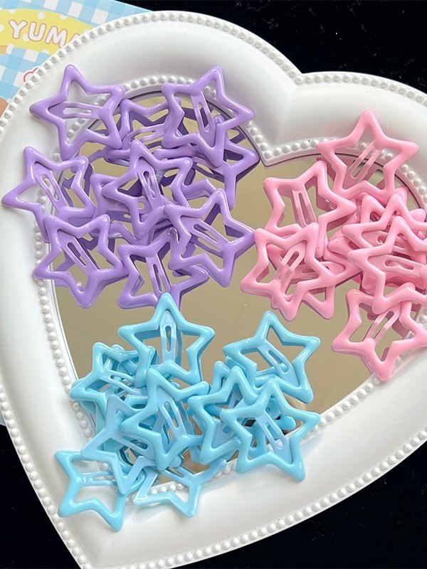 Zierliche Haarspange mit Sternenmuster