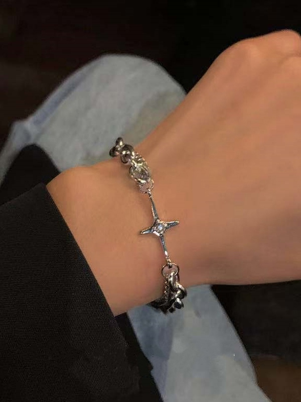 Kettenarmband mit Sterndekor